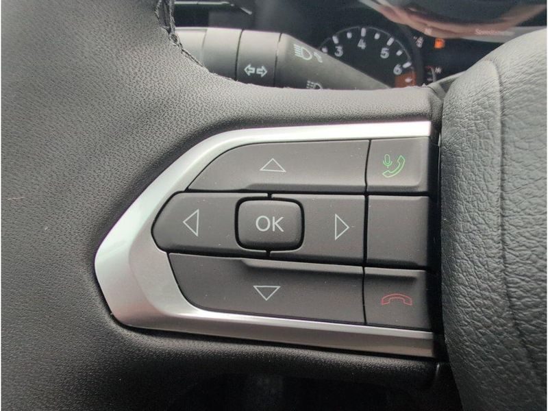 2025 Jeep Compass Latitude 4x4Image 23