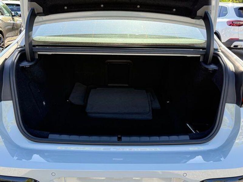 Used 2023 BMW i7 xDrive60Image 15