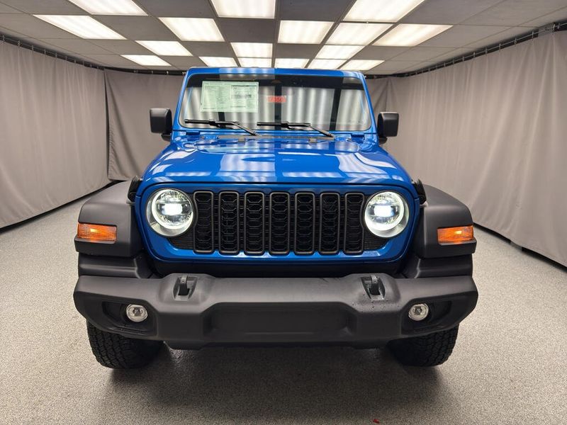 New 2026 Jeep Wrangler 4-door Sport SImage 5