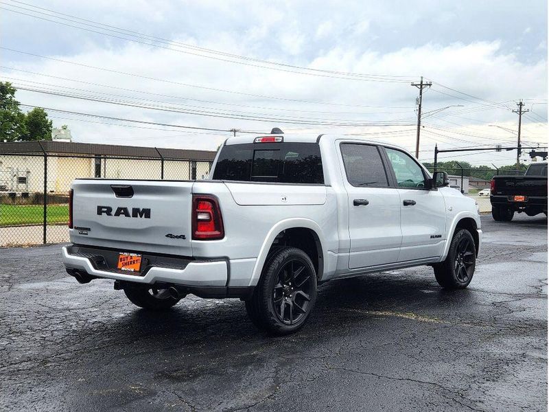 New 2026 RAM 1500 Laramie Crew Cab 4x4 5'7' Box