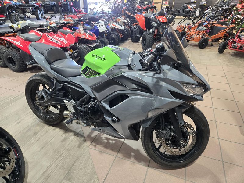 USED 2023 KAWASAKI NINJA 650 ABS KRT EDITION Image 2