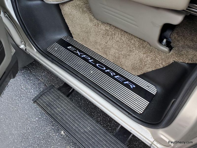 2022 Chevrolet Express Cargo Image 32