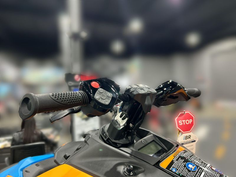 New 2026 Sea-Doo SPARK FOR 3 90 TRIXX (SOUND SYSTEM) Image 22