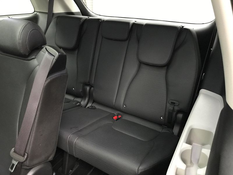 Used 2024 Kia Carnival MPV SX PrestigeImage 17