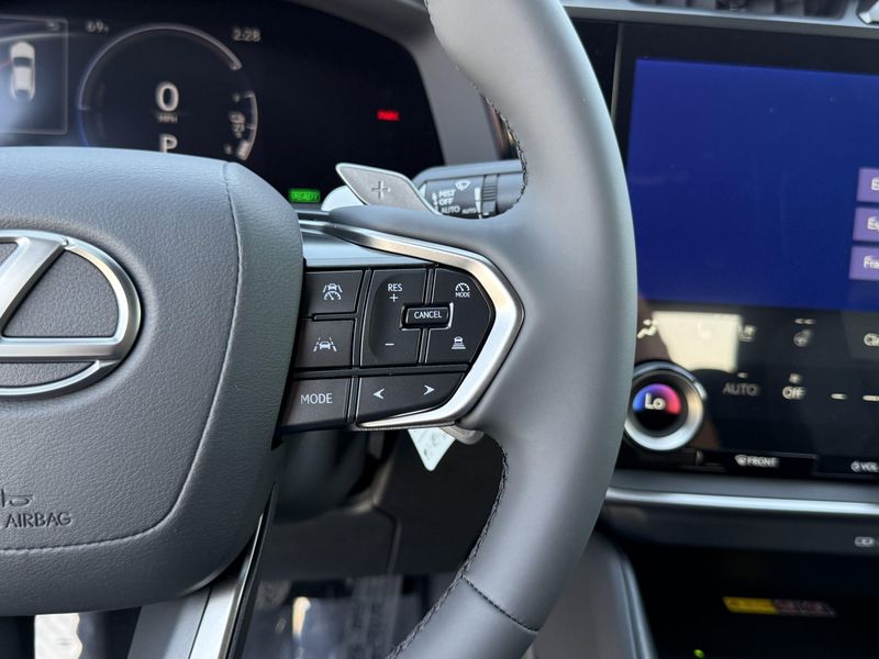 New 2026 Lexus RZ 350eImage 22