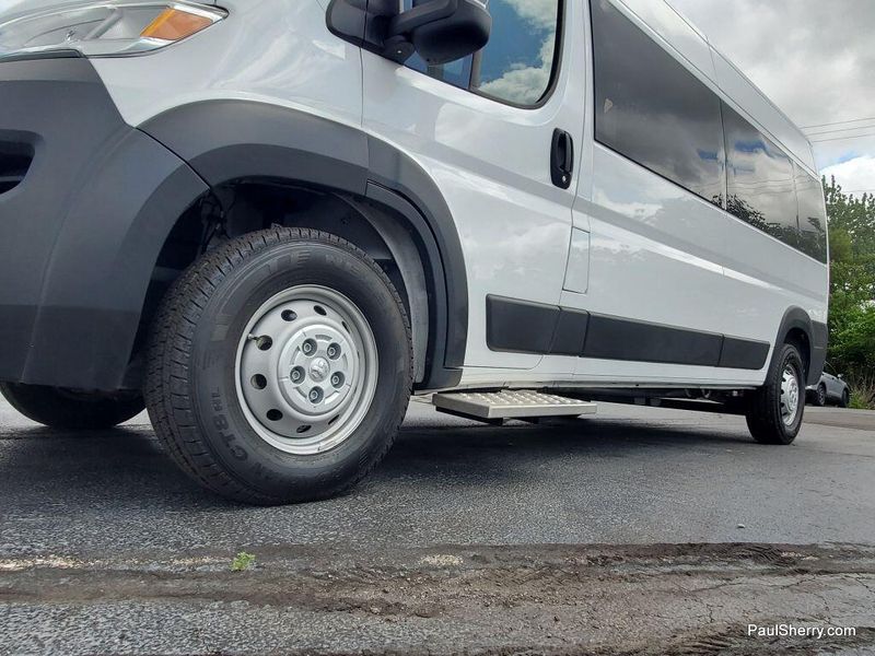 2023 RAM ProMaster 2500 High RoofImage 9
