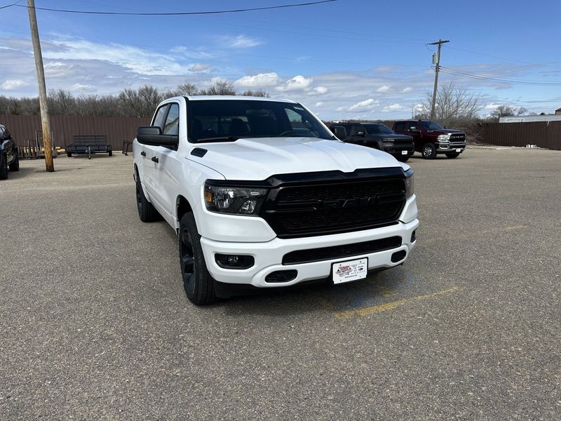 2024 RAM 1500 Tradesman Crew Cab 4x4 5