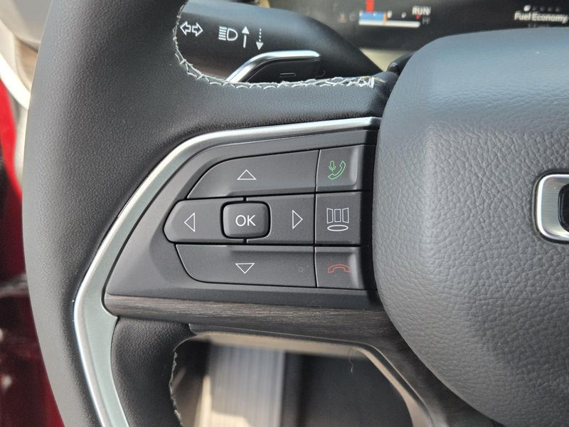 New 2026 Jeep Grand Cherokee L Laredo Altitude 4x4