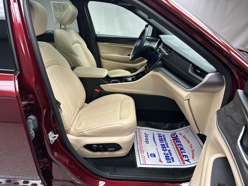 Used 2025 Jeep Grand Cherokee LimitedImage 22