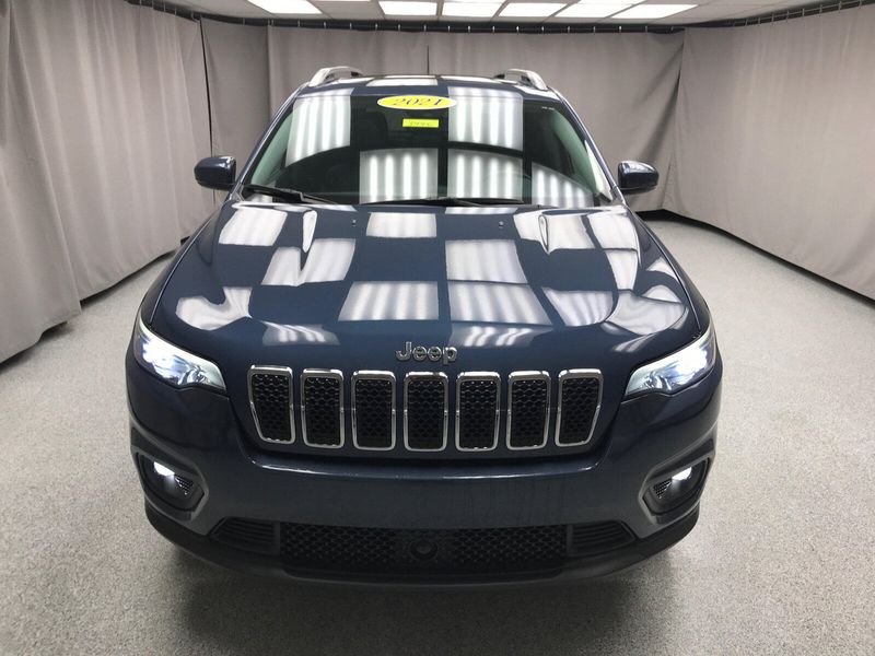 2021 Jeep Cherokee Latitude LuxImage 24