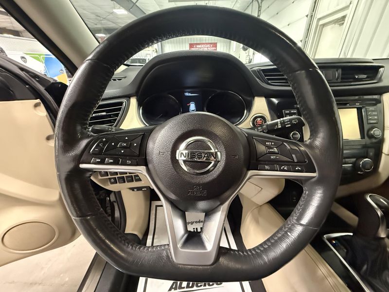 Used 2017 Nissan Rogue SLImage 27