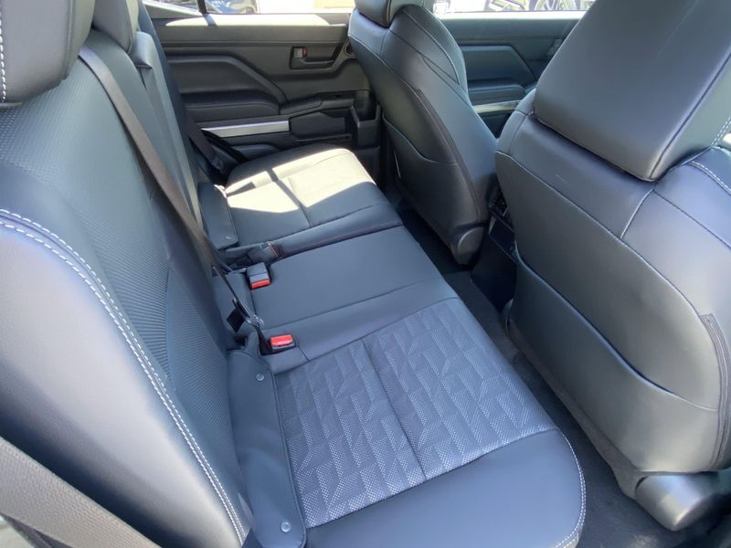 New 2025 Toyota 4Runner TRD Sport PremiumImage 12