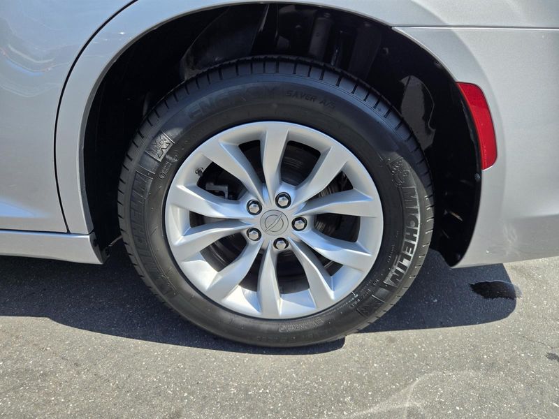 Used 2023 Chrysler 300 Touring RWD