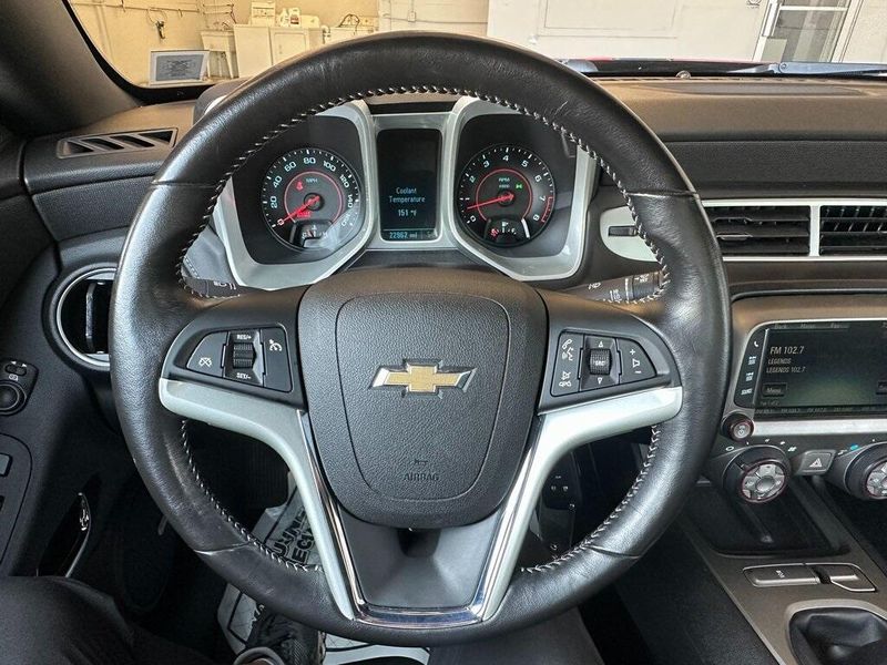 2014 Chevrolet Camaro 1LTImage 2