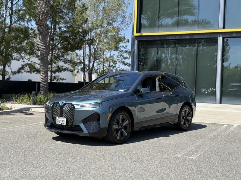 2025 BMW iX xDrive50Image 2