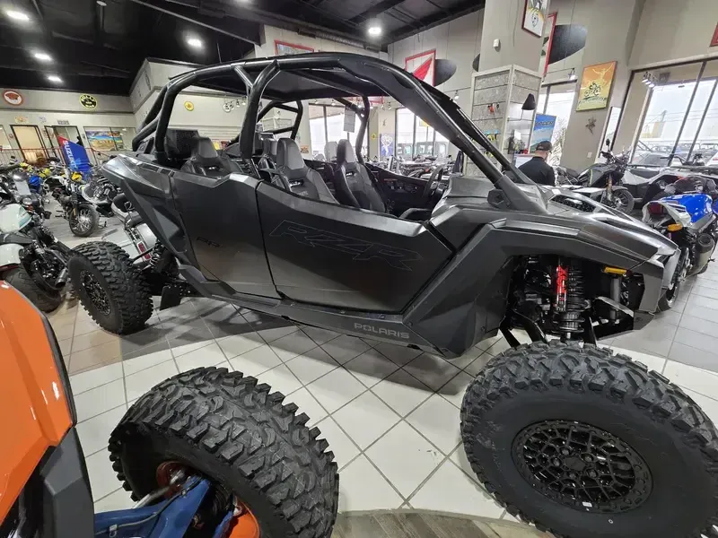 2025 Polaris RZR PRO R 4 ULTIMATE SUPER GRAPHITE Image 5