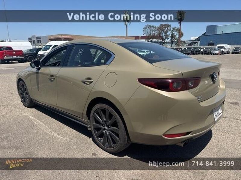 2024 Mazda Mazda3 2.5 Carbon TurboImage 7
