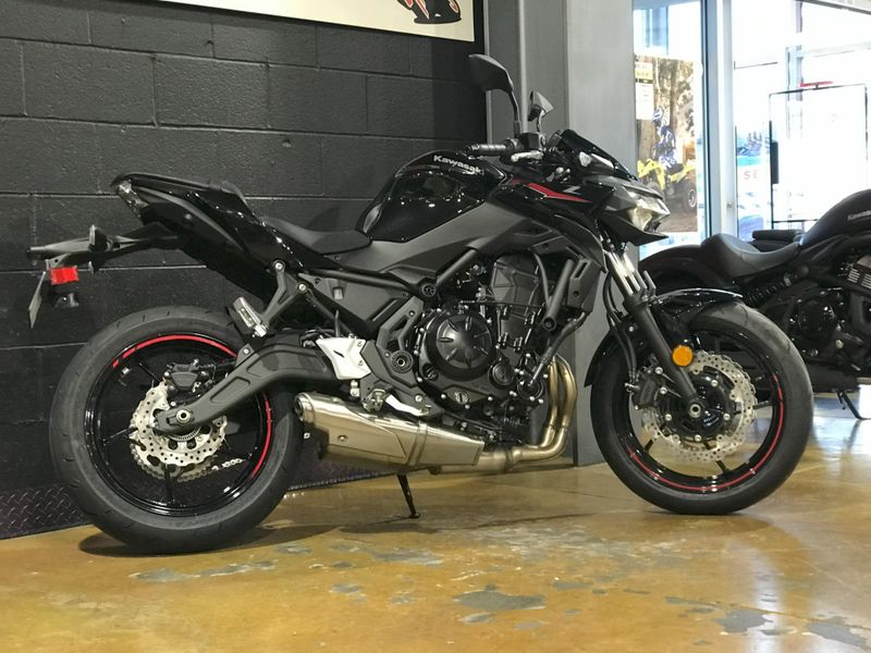 2025 Kawasaki Z650 Image 13