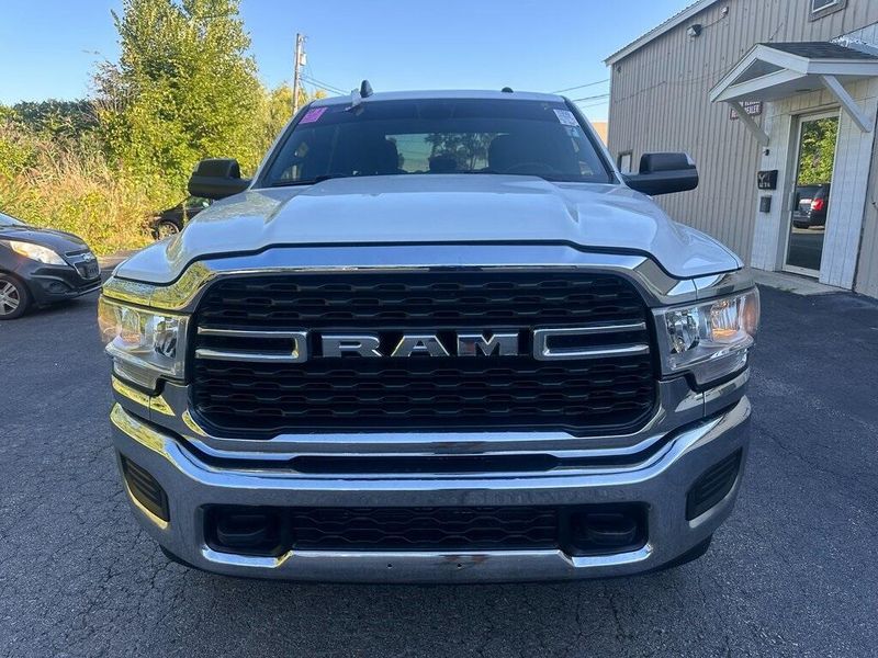 2022 Ram 2500 photo 4