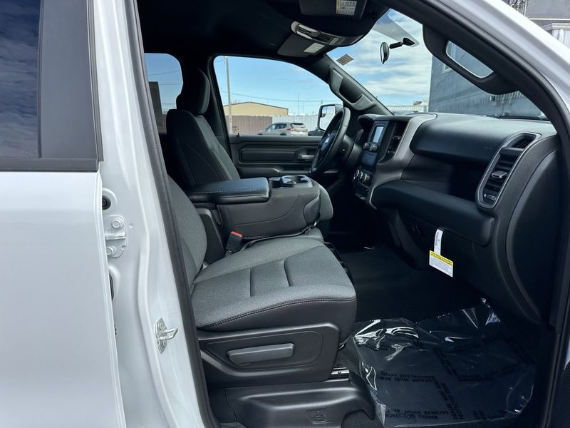 2024 RAM 1500 Tradesman Crew Cab 4x4 5