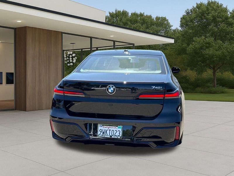 Used 2026 BMW 7 Series 740iImage 9