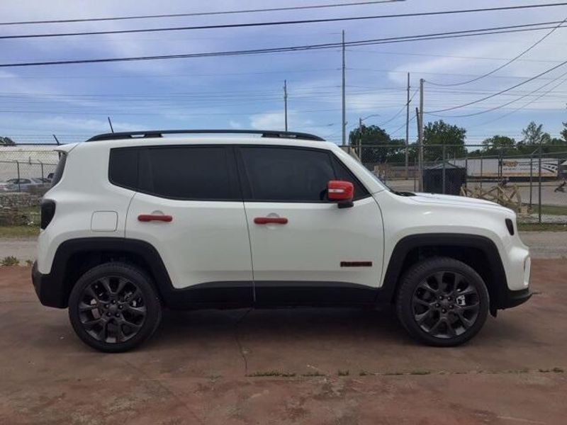 2023 Jeep Renegade LatitudeImage 6
