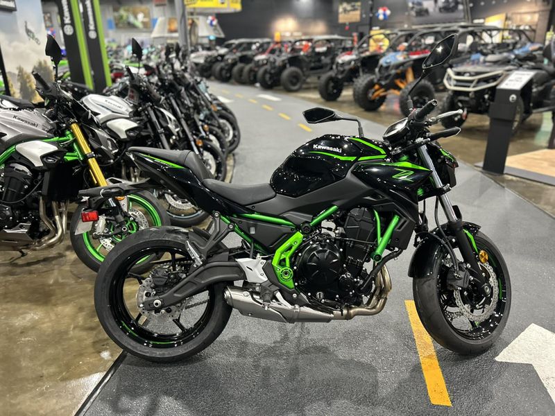 New 2025 Kawasaki Z650 ABS Image 6