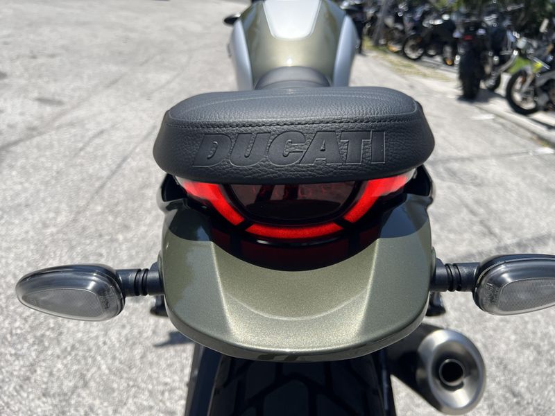2023 Ducati Scrambler Icon 
