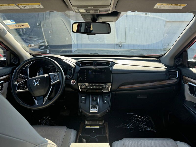 2022 Honda CR-V Hybrid TouringImage 14