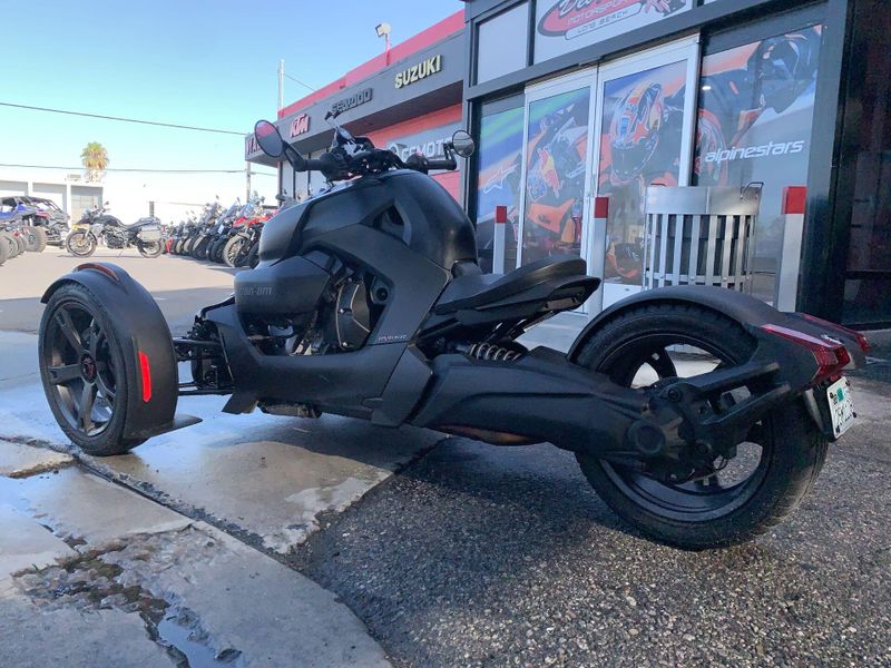 Used 2021 Can-Am RYKER 900 Image 13