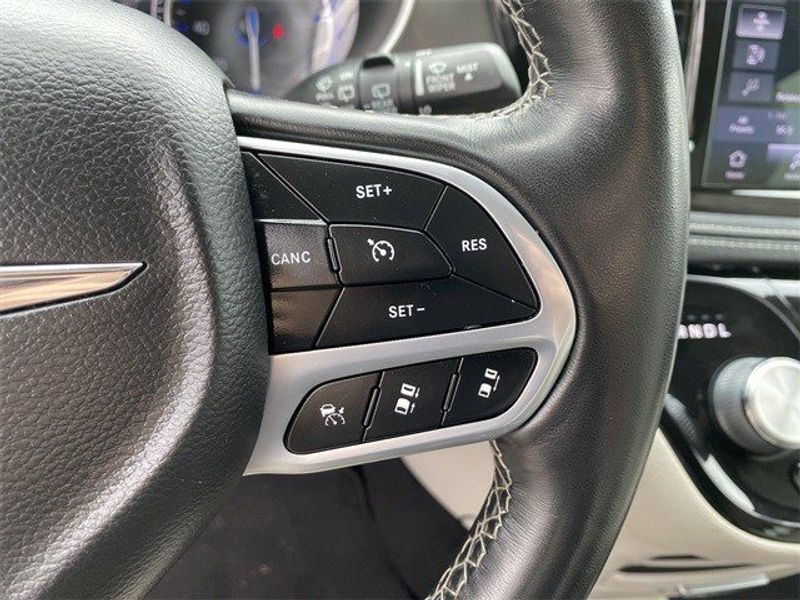 2021 Chrysler Pacifica Touring LImage 26