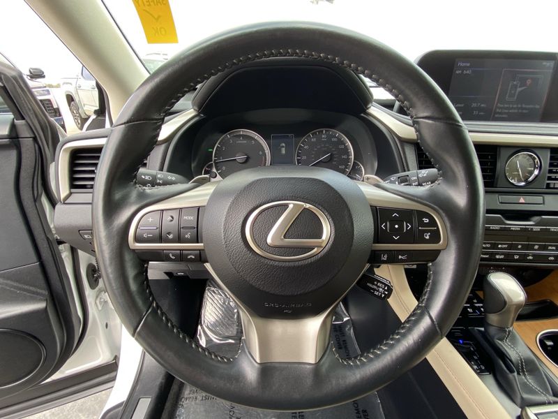 2022 Lexus RX 350Image 26