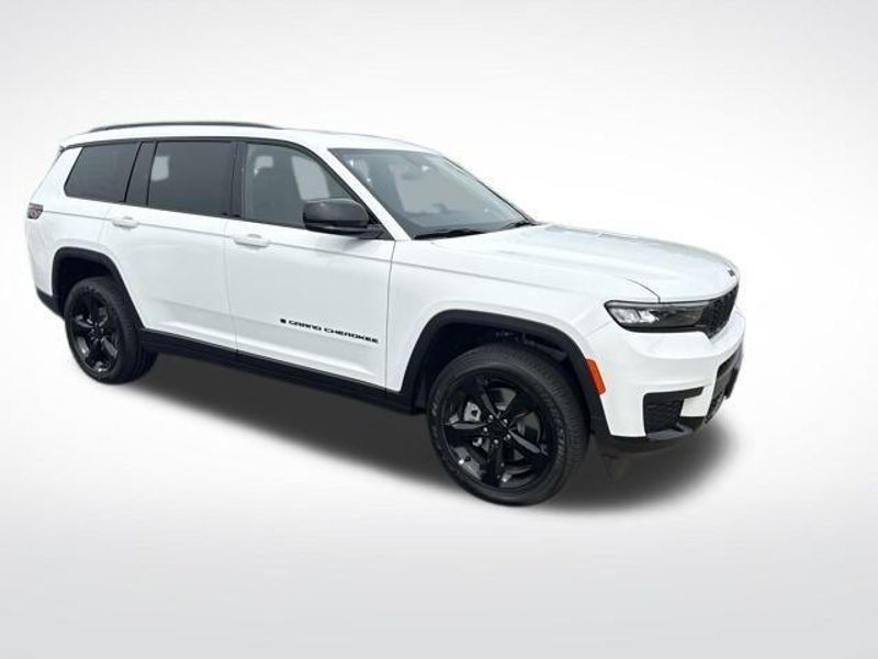 2025 Jeep Grand Cherokee Altitude X2025 Jeep Grand Cherokee L Altitude X 4x4