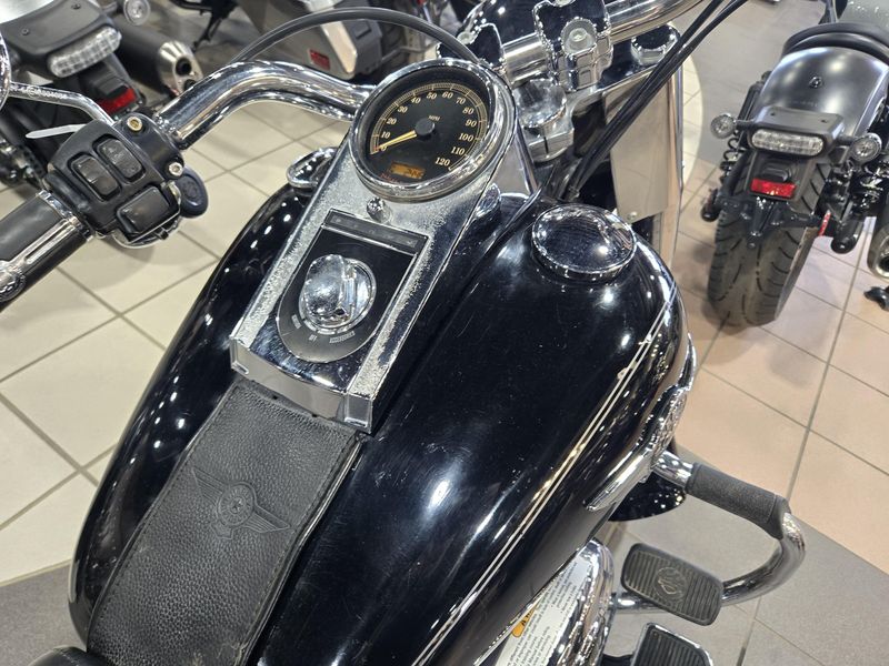 USED 2014 HARLEY SOFTAIL FAT BOY Image 9