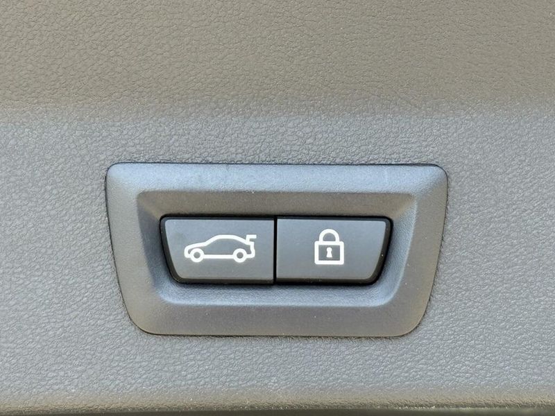 2022 BMW X3 sDrive30iImage 16