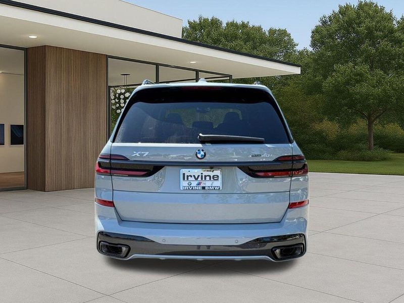 New 2026 BMW X7 xDrive40iImage 10