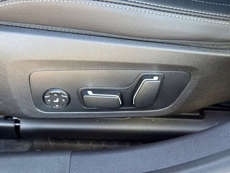 Used 2026 BMW 3 Series 330iImage 19