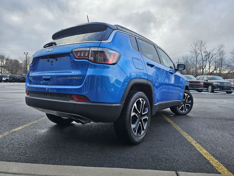 Used 2022 Jeep Compass LimitedImage 5