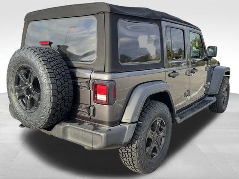 Used 2018 Jeep Wrangler Unlimited Sport S
