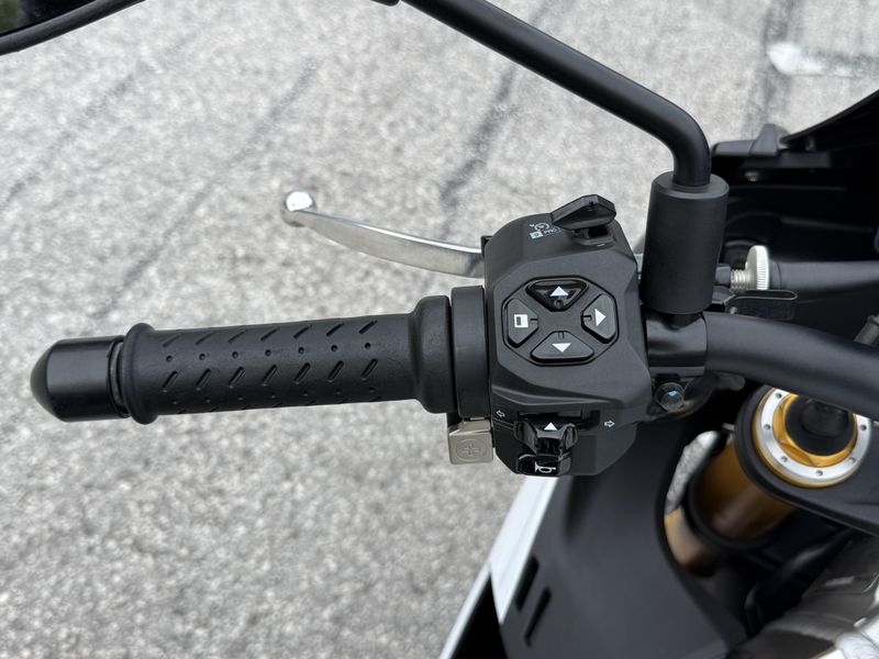 Used 2024 Aprilia TUONO V4 1100 FACTORY 