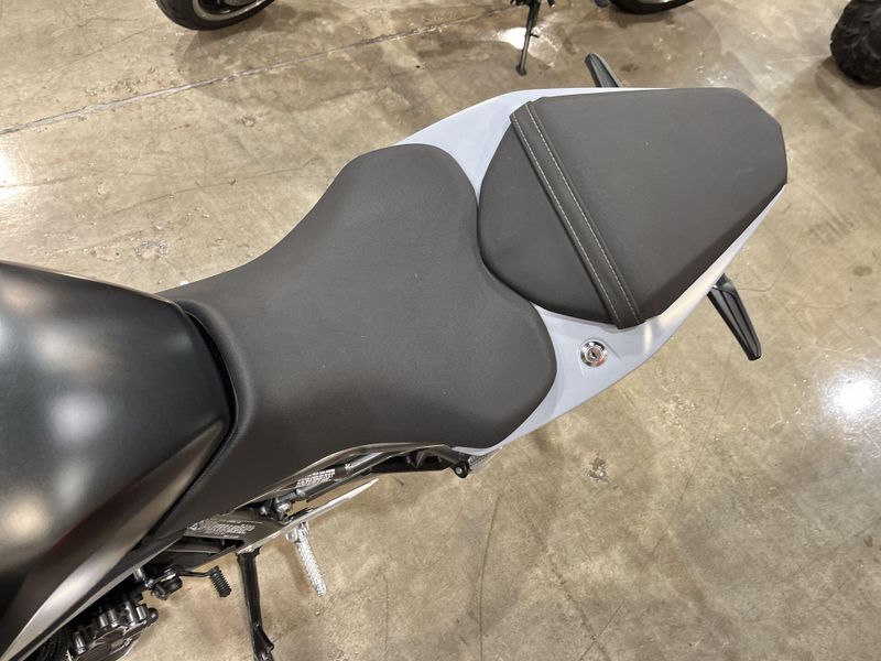 Used 2024 Suzuki GSX-8S CA Image 20
