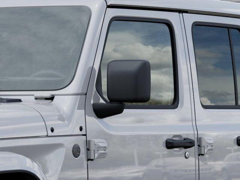 New 2026 Jeep Wrangler 4-door SaharaImage 12