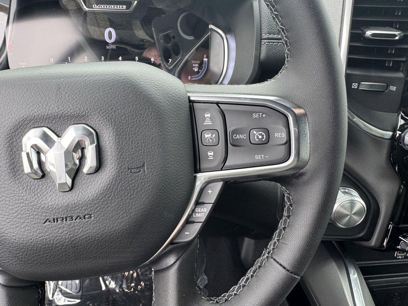 2025 RAM 1500 LaramieImage 19