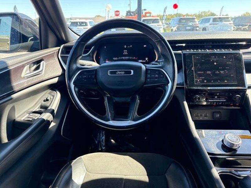 2022 Jeep Grand Cherokee L Altitude