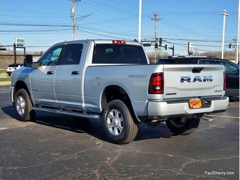 New 2026 RAM 2500 Big Horn Crew Cab 4x4 6'4' Box
