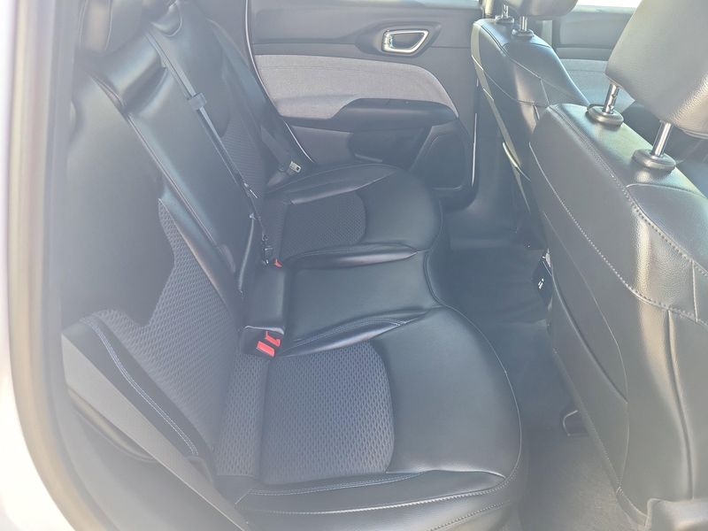 Used 2023 Jeep Compass LatitudeImage 17