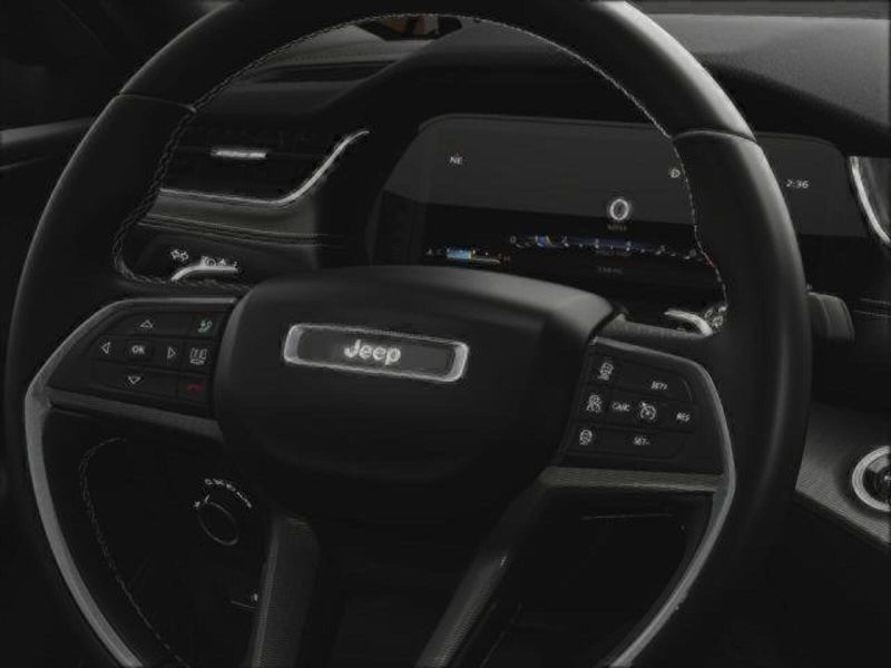 2025 Jeep Grand Cherokee Altitude photo 13