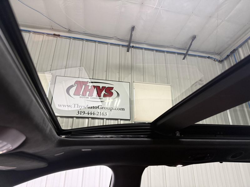 Used 2024 Chrysler Pacifica Hybrid PinnacleImage 23