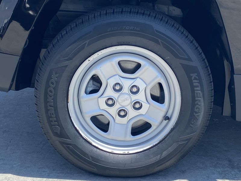 Used 2016 Jeep Patriot SportImage 7