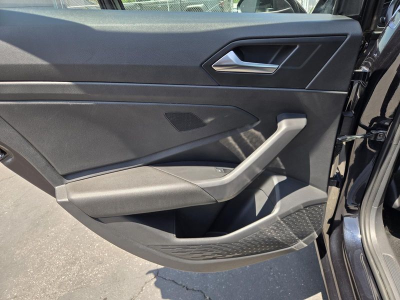 Used 2019 Volkswagen Jetta SEL Premium